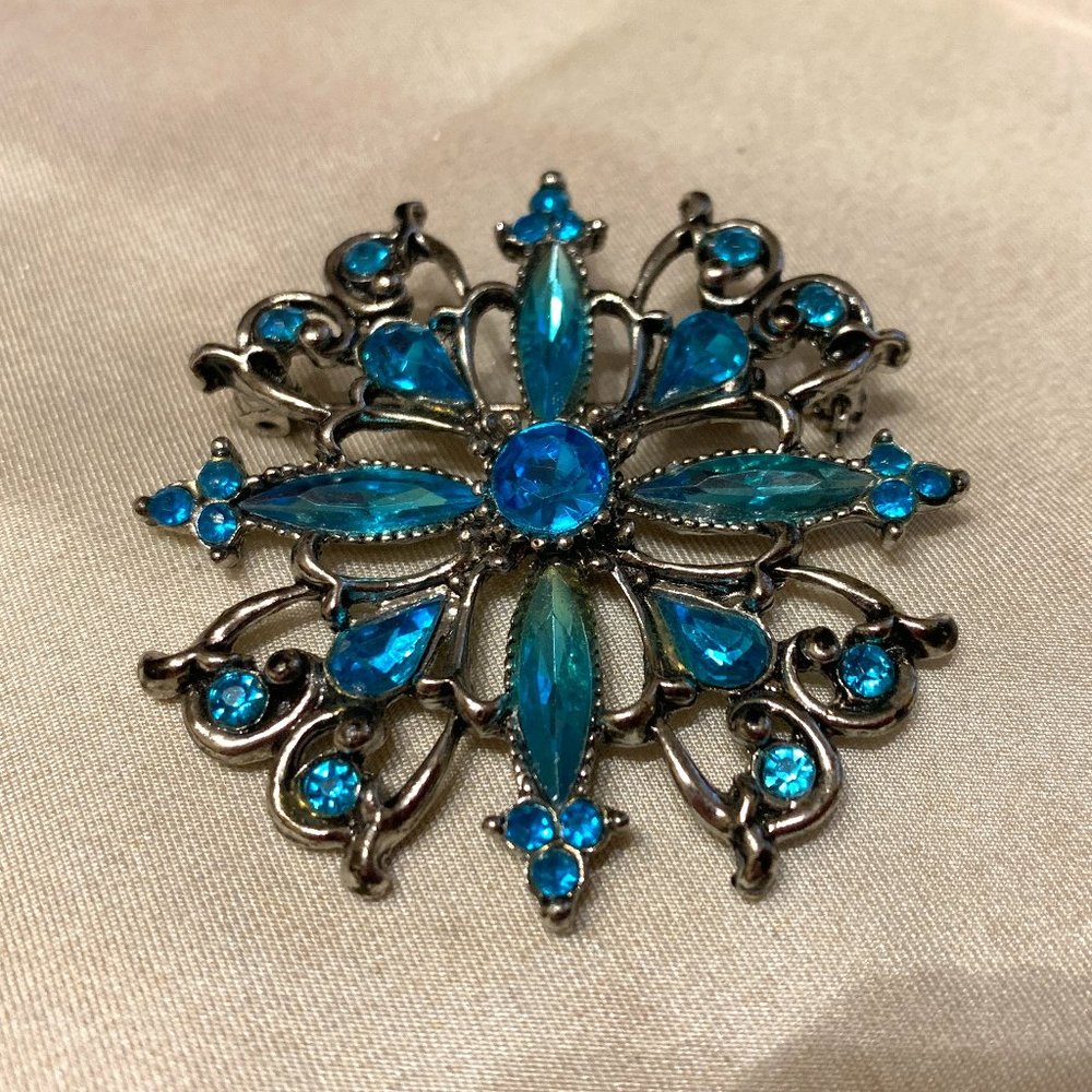 ❄️4/$20❄️ Vintage Rhinestone Brooch 1980s
